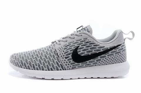 nike roshe run chaussures