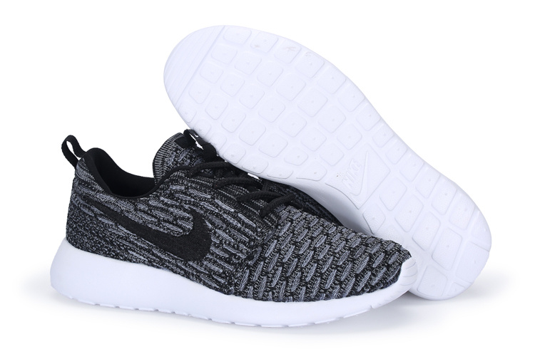 roshe run femme noir et grise